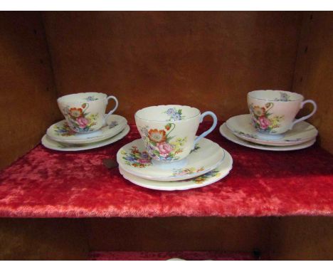 A Shelley six place tea service with floral spray detail