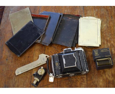 Quantity of vintage photographic camera plates, Zeiss Ikon camera etc