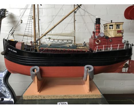 A model boat lady of Lewis