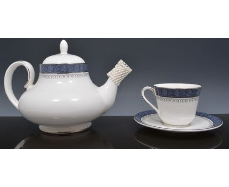 Royal Doulton tea and breakfast service, Sherbrooke pattern, eight place setting.