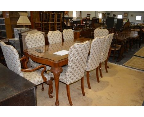 Reproduction figured walnut dining room suite, comprising a table with serpentine ends on carved cabriole legs, 213cm x 95cm,