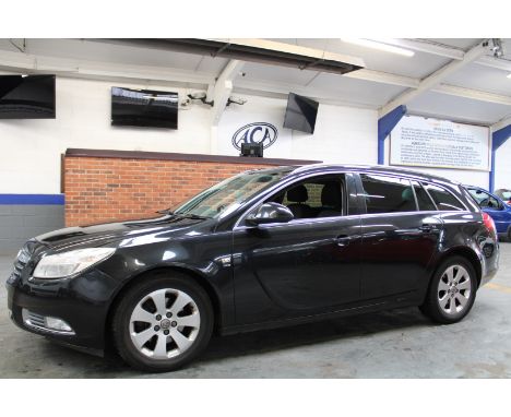 Make &amp; Model: Vauxhall Insignia SRI Nav CDTIDate of Reg: YT60 HHRColour: Blackcc: 1956MoT: 24-09-2023Fuel Type: DIESELMil