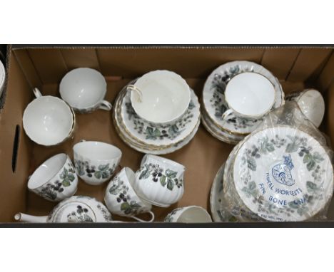 A Royal Worcester 'Lavinia' design part dinner/tea service, a/f (box)