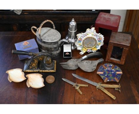 Various collectables including pair of Edwardian Royal Worcester leaf pin-dishes, an 1851 Exhibitor medal for the Exhibition 