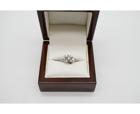Brillant Ring Weißgold 585/-, 7 Brillanten, ges. ca. 0,38ct., W/Si, Ringgröße 57, 3gr.