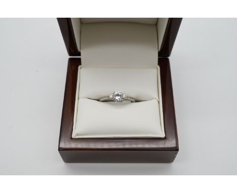 Brillant Solitär Ring Schöner "Viertelkaräter", Weißgold 585/-, Brillant in sehr guter Farbe und Reinheit, 0,25 ct., W/VVS, 2