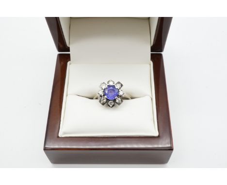 Brillant Saphir Ring Weißgold 585/-, Brillanten ges. ca. 0,30 ct., Ringgröße 54, 6,4gr