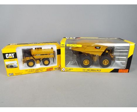 Norscot - Two boxed 1:50 scale diecast construction vehicles by Norscot. Lot comprises of Norscot #55142 Caterpillar 77d Off 