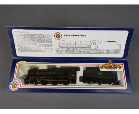 Bachmann - A boxed Bachmann OO gauge 31-153 4-6-0 Jubilee Class Steam Locomotive and Tender Op.No.45596 'Bahamas' in BR Green