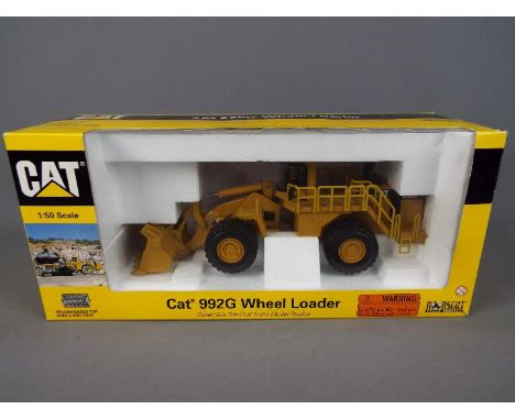 Norscot - A boxed 1:50 scale diecast Norscot #55115 Caterpillar 992G Wheel Loader. The model appears to be in Mint condition 