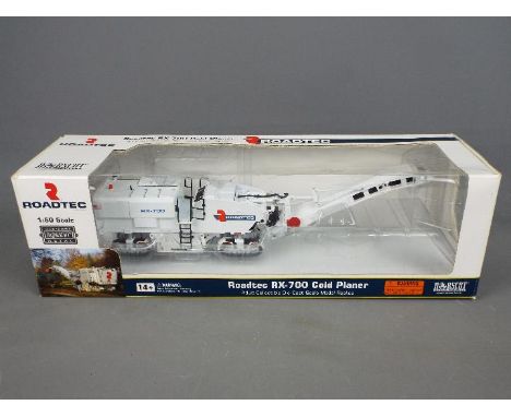 Norscot - A boxed diecast 1:50 scale Norscot #584375 Roadtec RX-700 Cold Planer. The model in white, appears to be in Mint co