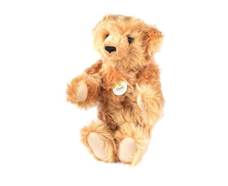 BOXED STEIFF CLASSIC BEAR WITH GROWLING MOVEMENT. HEIGHT: 11 INCHES. IN GOOD CONDITION.