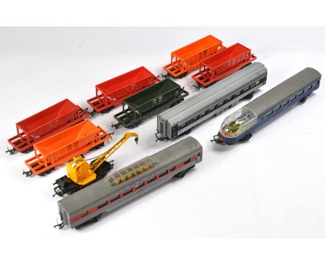Triang Model Railway issues comprising various Transcontinental coaches plus Triang crane and wagons. All mostly very good to