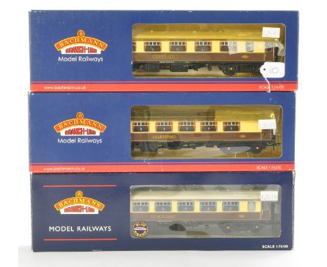 Bachmann Model Railway 00 Gauge Carriage/Rolling Stock, comprising BR MK1 SK Pullman Kitchen Second (with lighting), BR MK1 S