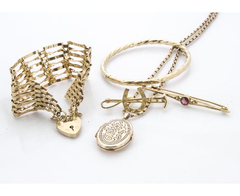 Five 9ct gold and yellow metal items of jewellery, including a gate link bracelet with heart shaped clasp, a bangle, a locket