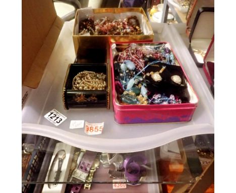 Chinese black lacquer jewellery box containing faux pearls and a quantity of costume jewellery. Not available for in-house P&