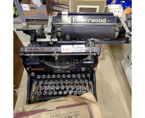 Vintage Underwood typewriter. Not available for in-house P&amp;P 