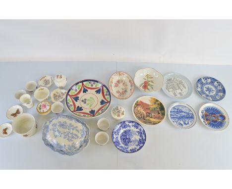 A collection of late 19th and early 20th Century British ceramics, including a comport trinket box and cover, pottery red, wh