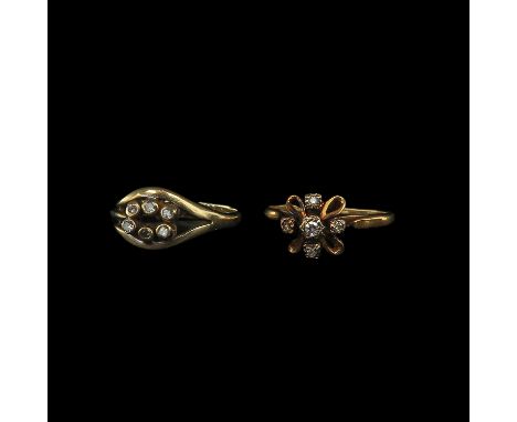Consisting of 2 rings 14KG including ring with 5 diamonds ring size 17