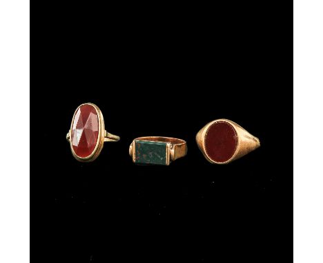 Including 14KG and jade ring size 18