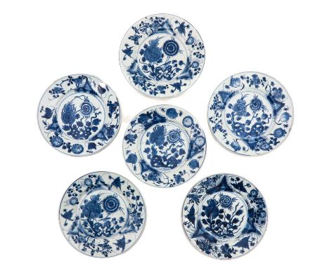 Floral decor, Kangxi, 25 cm. in diameter, chip and hairline.