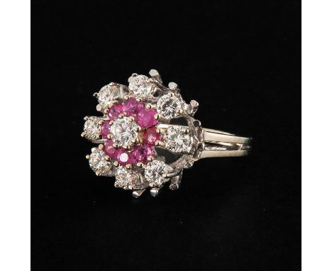 Set with 8 rubies and 9 diamonds ring size 18