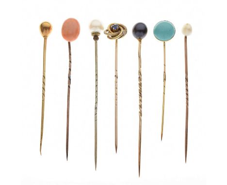 Seven various stick pins, including pearl examples (7)