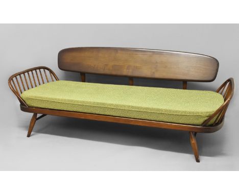 ERCOL VINTAGE STUDIO COUCH/DAY BED Model No 355 and designed by Lucian Ercolani for Ercol, the dark elm and beech couch with 