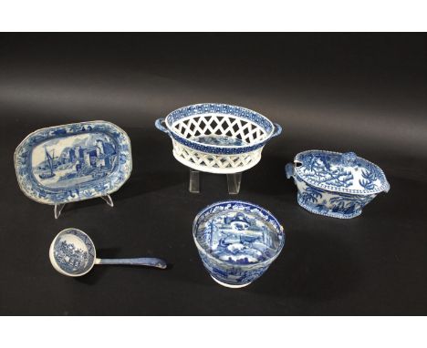PEARLWARE BASKET a early 19thc basket with a blue and white transfer printed design to the interior and rim (unmarked, 22cms 