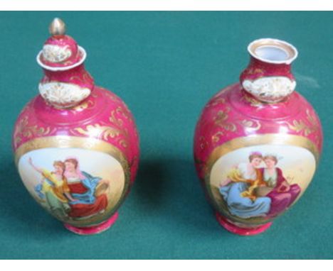 PAIR OF VIENNA GILDED CERAMIC VASES, BLUE BEEHIVE MARK TO BASE (AT FAULT), APPROXIMATELY 22cm HIGH 