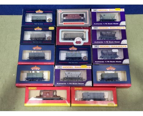 Fourteen boxed 00 gauge Wagons including 6x Bachmann 27 Ton Steel Tippler Wagons 'Iron Ore Tippler', 5x Dapol Hopper Wagons, 