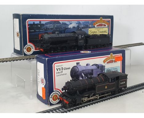 A boxed Bachmann 00 gauge J39 Locomotive in early crest BR livery and a boxed V1/3 2-6-2T with hopper type bunker, both Ex, b