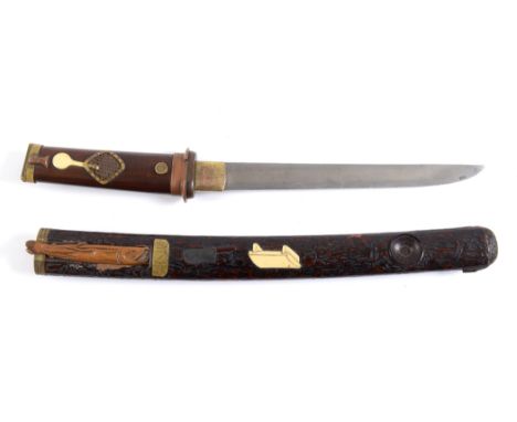 A TANTO DAGGER. A late 19thC mounted Tanto Dagger, with 8" blade having some damage to the tip. The unsigned tang has two Mek