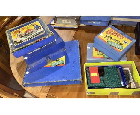 A good selection of boxed BAYKO building and converting sets&nbsp; 