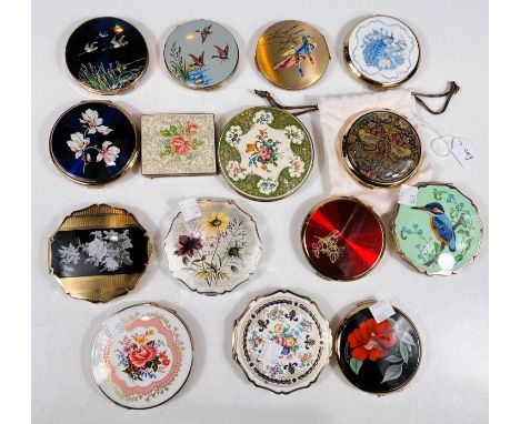 Fifteen vintage Stratton powder compacts decorated with birds and flowers 