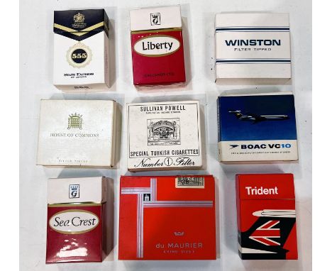 A large selection of vintage cigarette packets:&nbsp; Sullivan Powell; Park Drive, Fribourg &amp; Treyer; etc. 