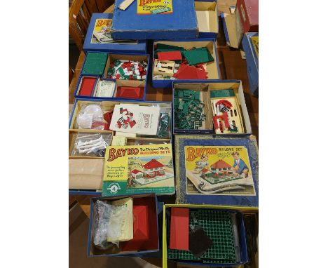 A good selection of BAYKO manuals, blocks etc 