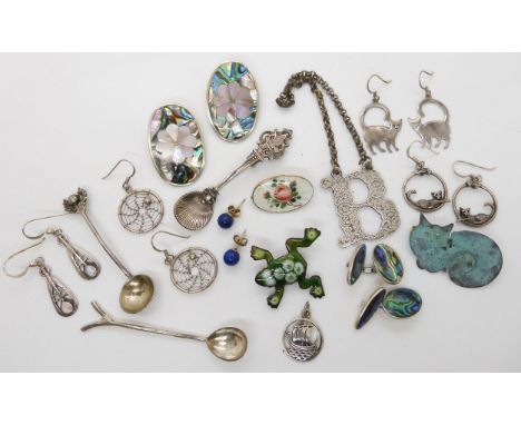 An enamel frog brooch, a David Andersen enamel rose brooch (af) cat brooch and earrings, silver Paua shell cufflinks etc Cond