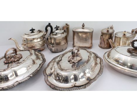 Silver-plated items to include:a pair of late 19th/early 20th century silver-plated entrée dishes;a further oval entrée dish;