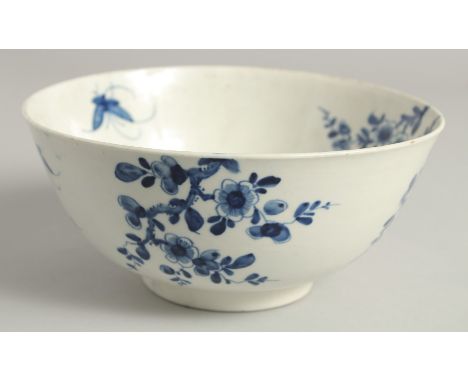AN 18TH CENTURY WORCESTER RARE PUNCH BOWL painted with the Prunus Root pattern, workman's mark.