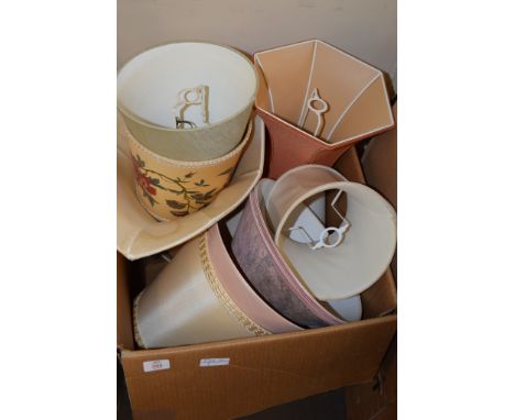 BOX OF VARIOUS LAMP SHADES