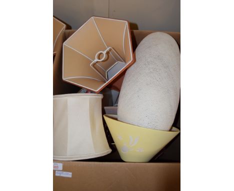 BOX OF VARIOUS LAMP SHADES