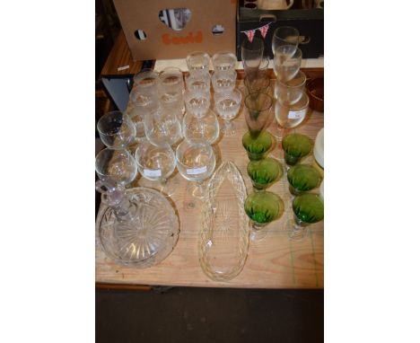 MISCELLANEOUS GLASSES INCLUDING A LARGE SHIPS STYLE DECANTER, CUT GLASS BOWL, SIX WHISKY TUMBLERS