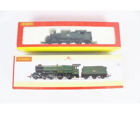 Two Hornby OO gauge steam locomotives. Comprising a 2-6-2 61 XX CLass 6113 tank engine no R2098 non DCC enabled and a 4-6-0 K