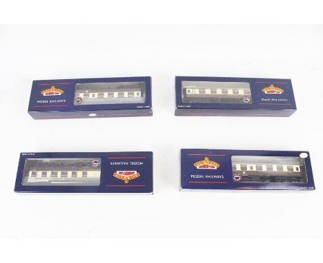Four Bachmann OO gauge coaches. Including two restaurant cars, all in brown and cream liveries, in the original boxes
