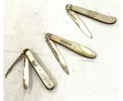 3 hallmarked silver and mother of pearl pen knifes 