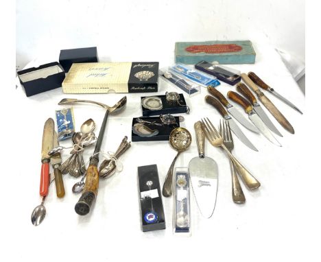 Selection of vintage and later cutlery to include bone handles etc 