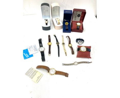 Box of vintage watches, all untested 