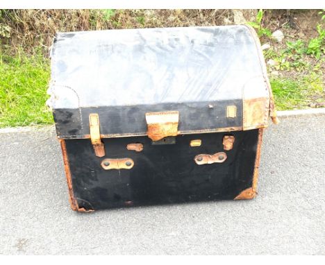 Vintage dome top travel trunk, in need of restoration, approximate measurements: Height 23 inches, Width 28 inches, Depth 19 