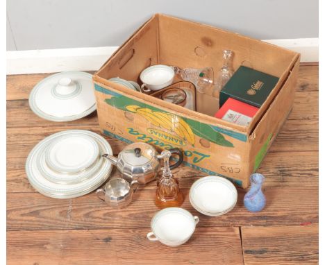 A box of miscellaneous to include Royal Doulton Berkshire part dinner service, Galway crystal, cardinal plate, Caithness art 